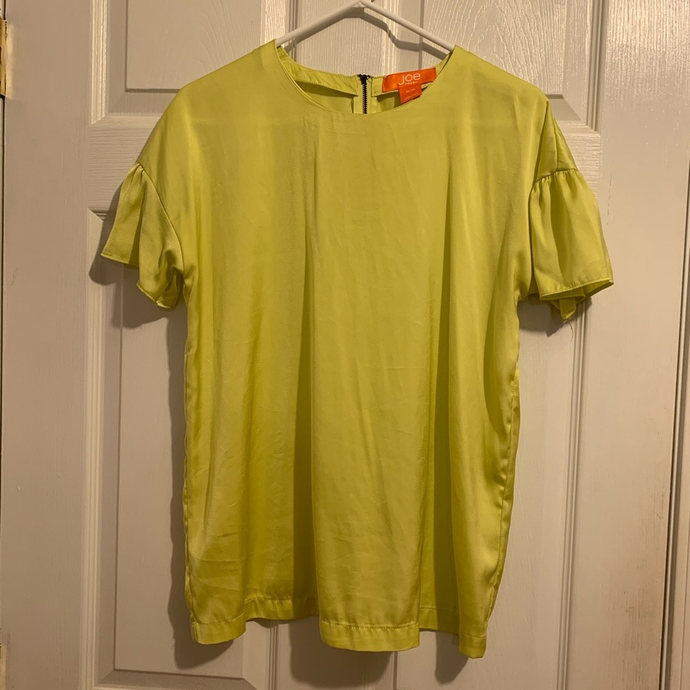 Silky yellow top